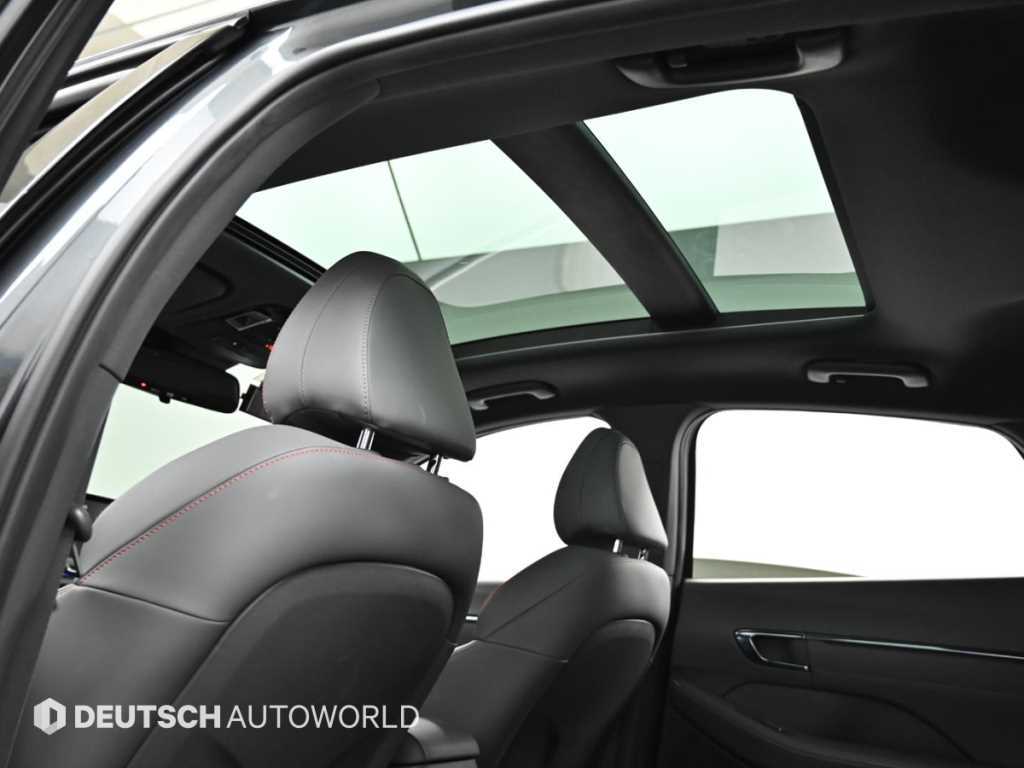 Hyundai Sonata — photo 11