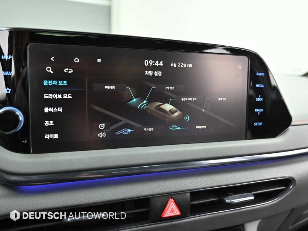 Hyundai Sonata — photo 16