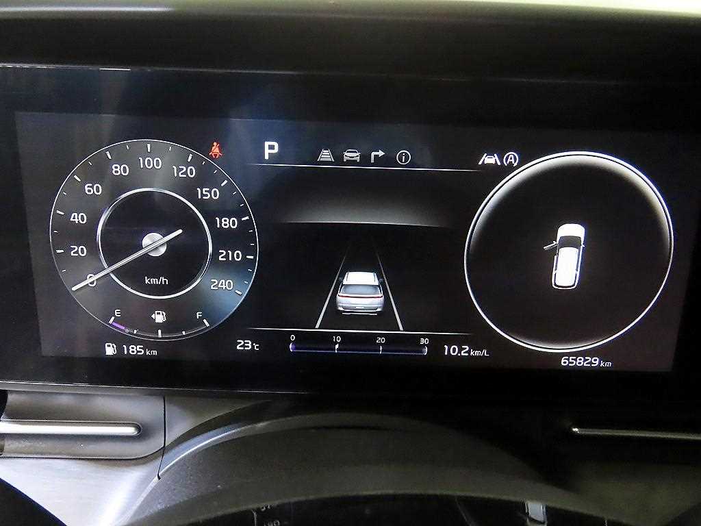 Kia Carnival — photo 09
