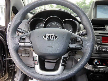 Kia pride — photo 08