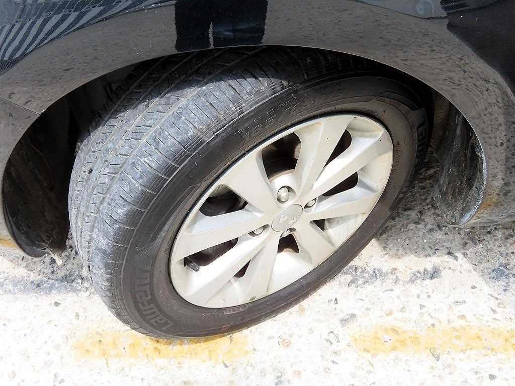 Kia pride — photo 19