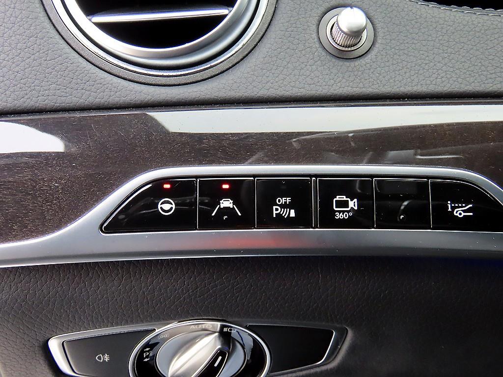 Mercedes-Benz S-Class — photo 12