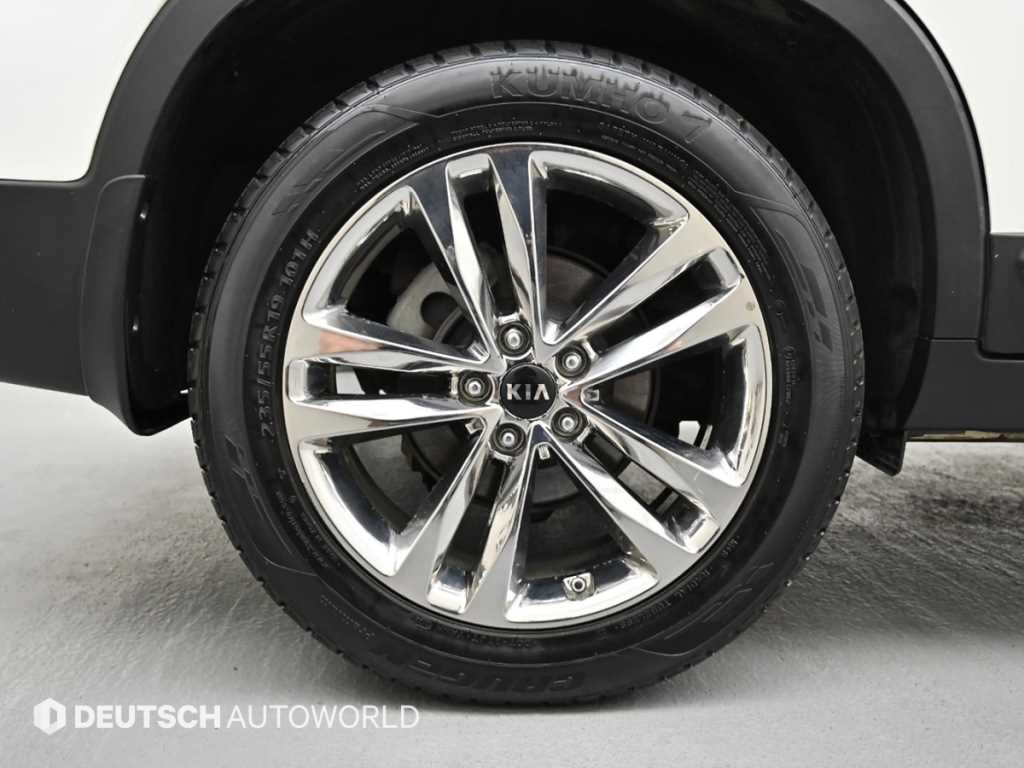 Kia Sorento — photo 05