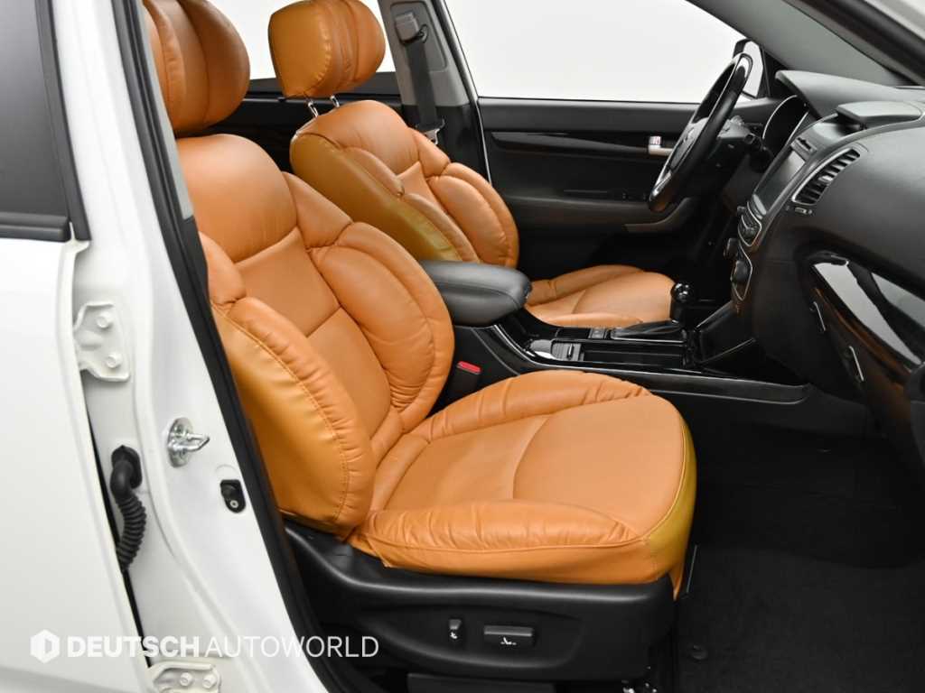 Kia Sorento — photo 10