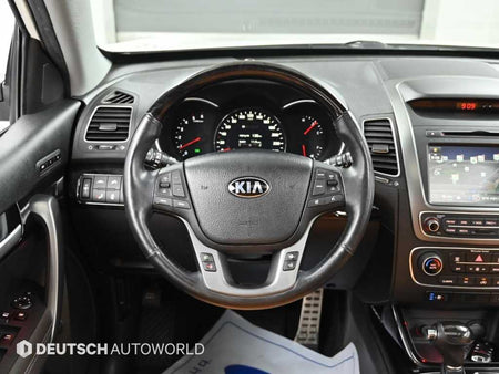Kia Sorento — photo 13