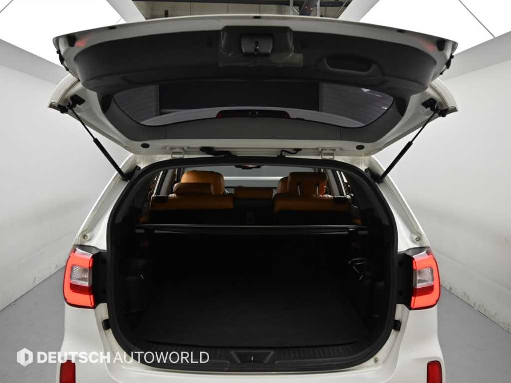 Kia Sorento — photo 19