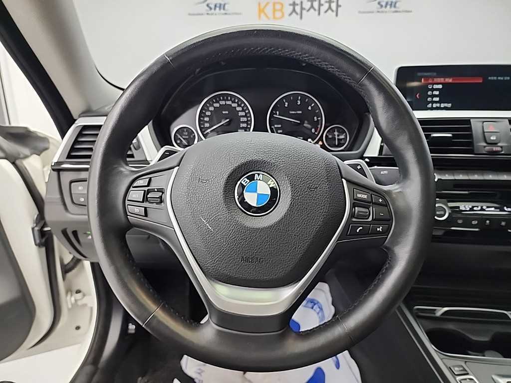 BMW 4-Series — photo 09