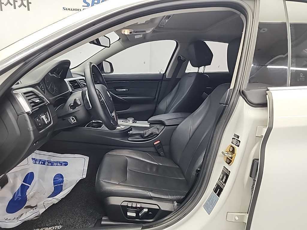 BMW 4-Series — photo 11
