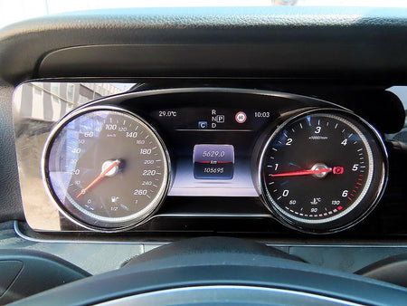 Mercedes-Benz E-Class — photo 09