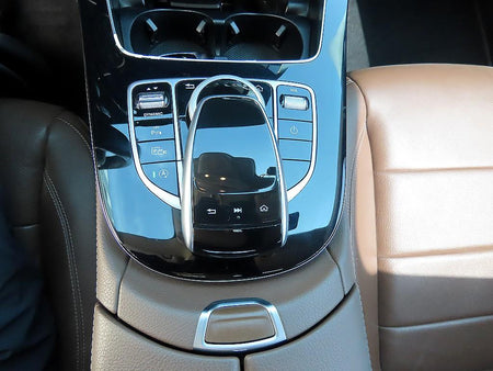 Mercedes-Benz E-Class — photo 13
