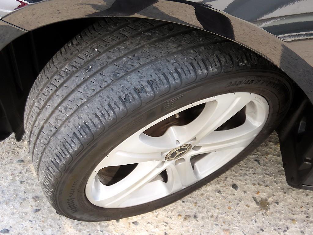 Mercedes-Benz E-Class — photo 20