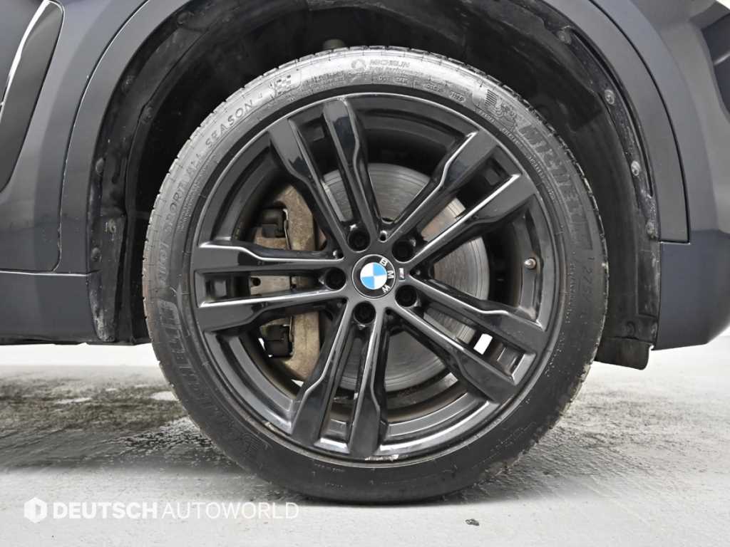 BMW X6 — photo 05