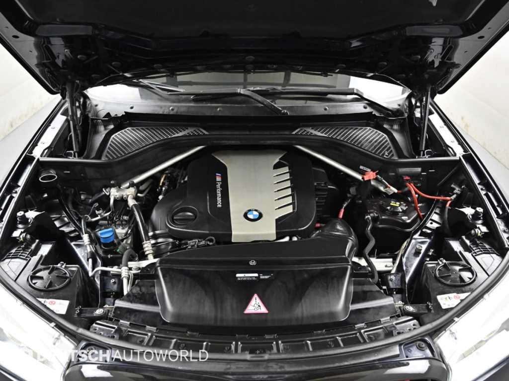 BMW X6 — photo 06