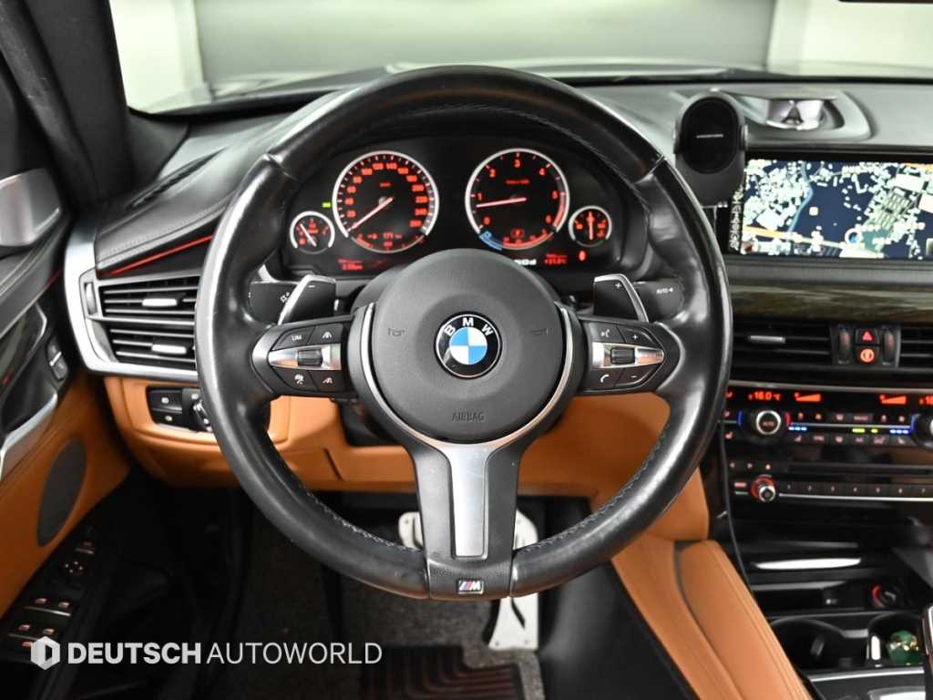 BMW X6 — photo 13