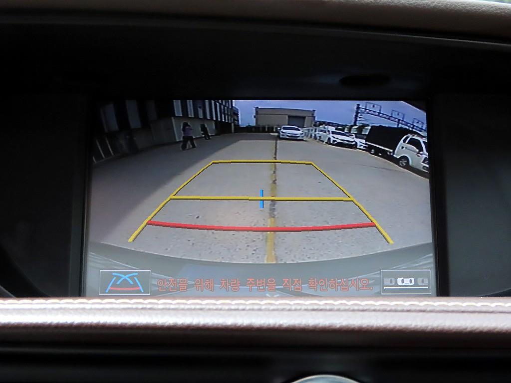 Lexus ES — photo 15