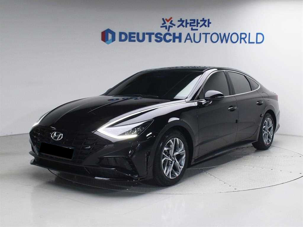 Hyundai Sonata — photo 01