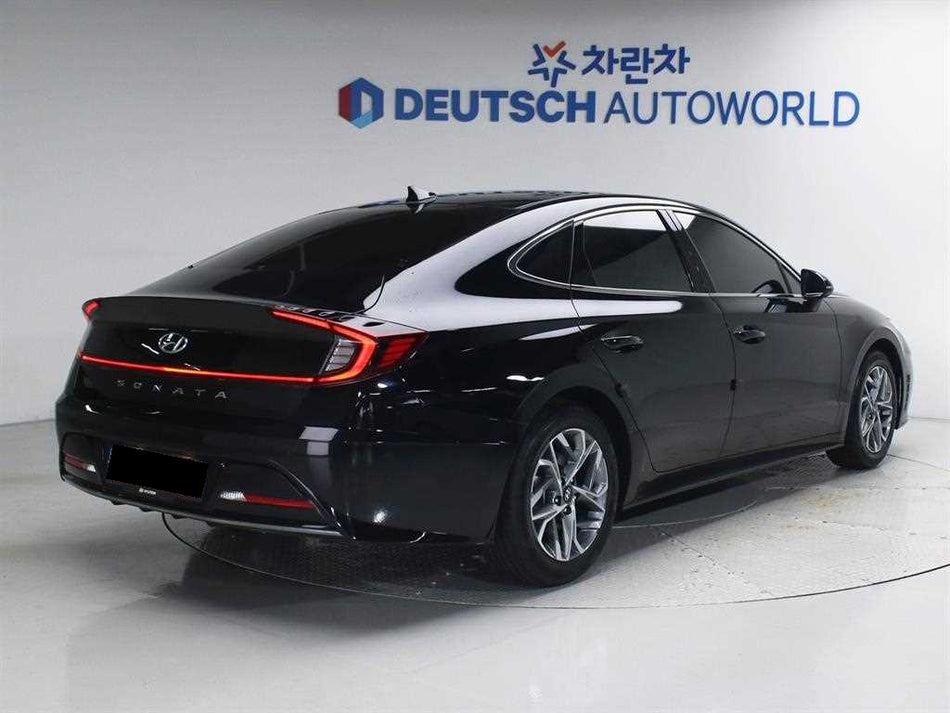 Hyundai Sonata — photo 02