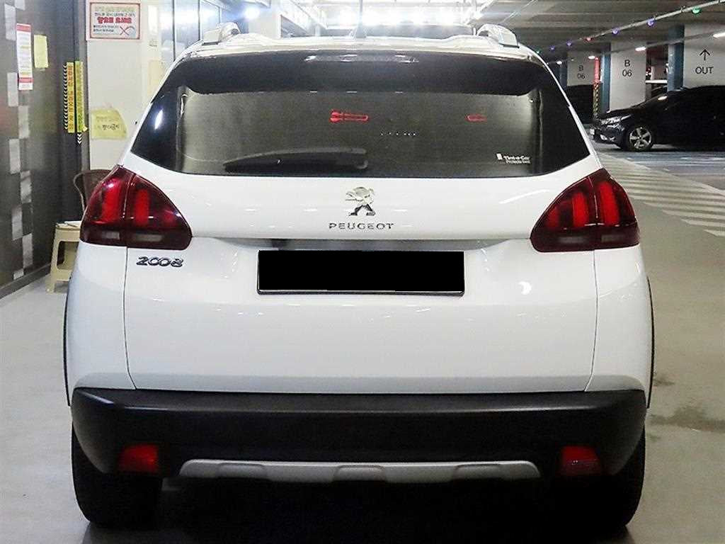 Peugeot 2008 — photo 05