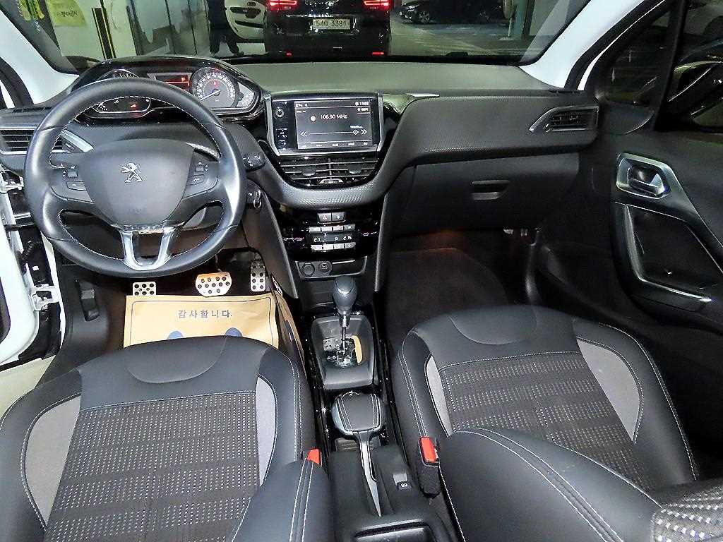 Peugeot 2008 — photo 10