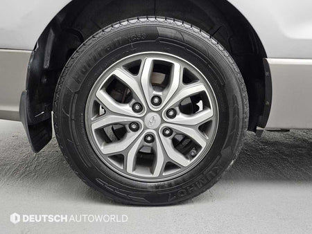 Hyundai Starex — photo 05