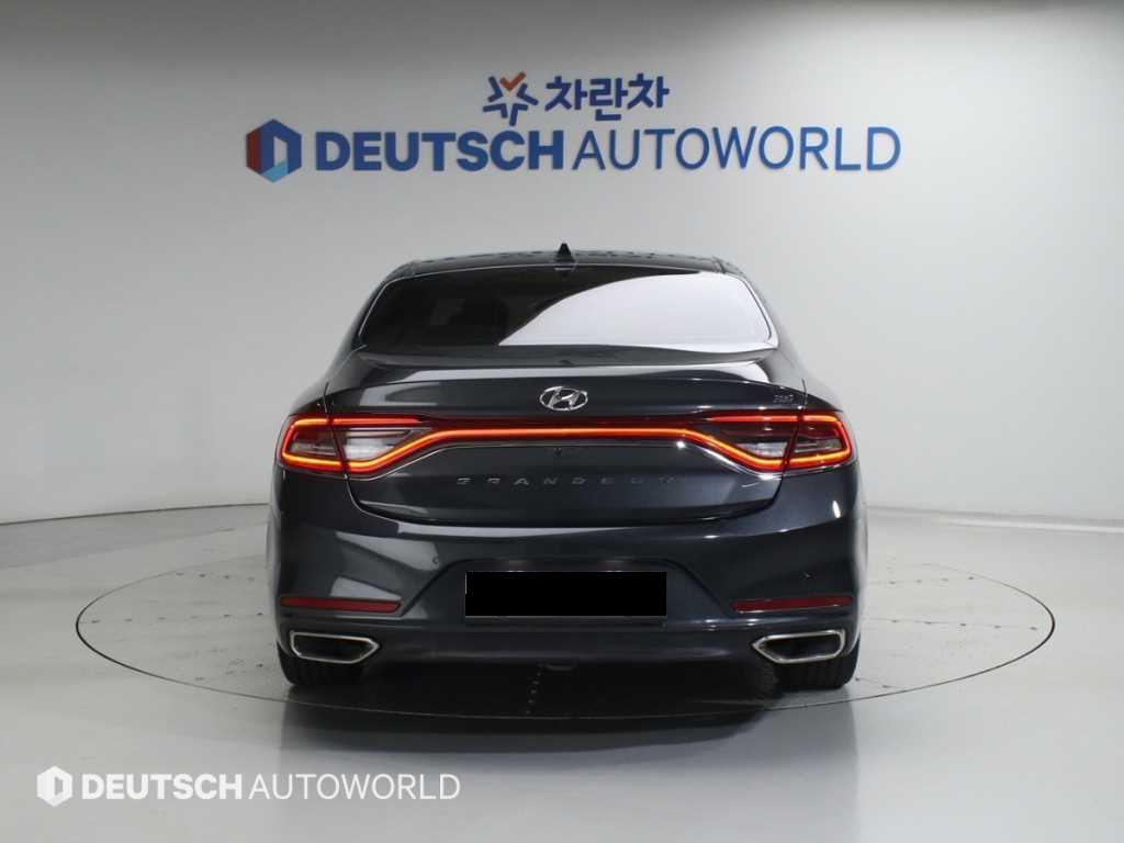 Hyundai Grandeur — photo 04
