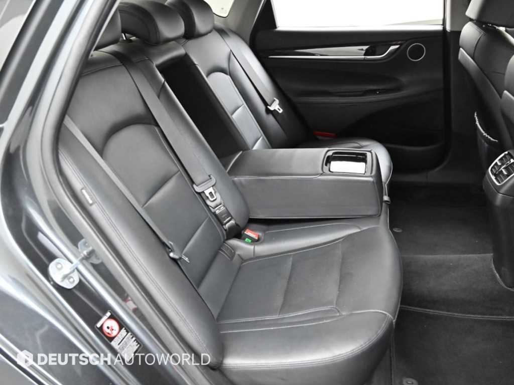 Hyundai Grandeur — photo 12