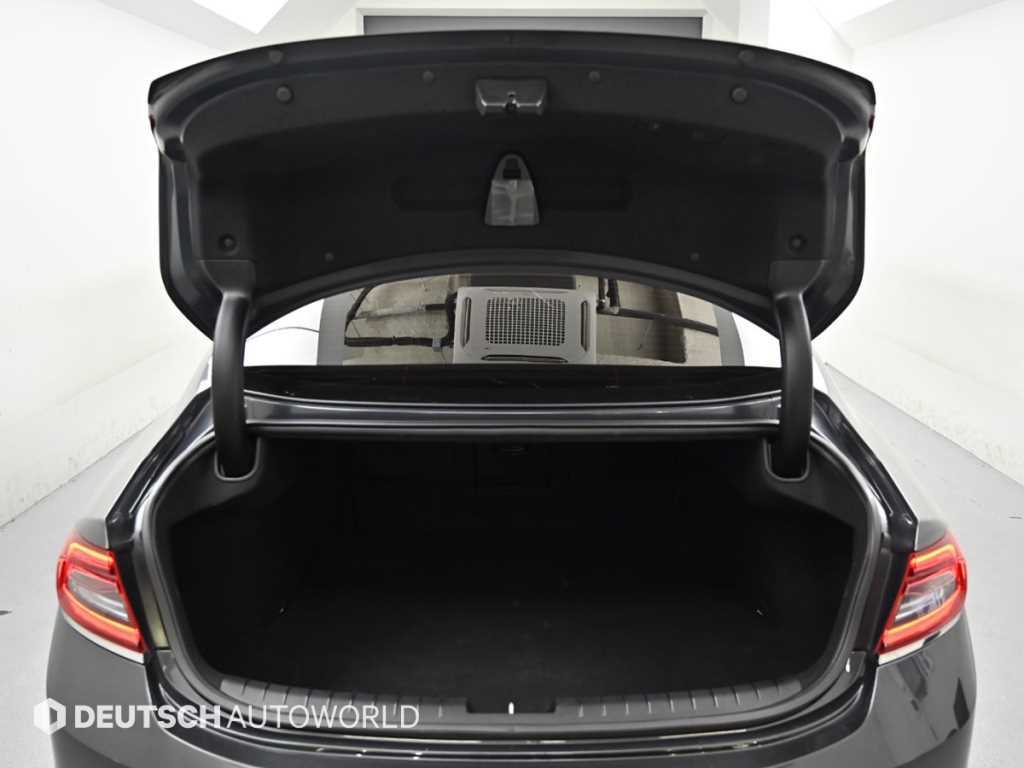 Hyundai Grandeur — photo 19