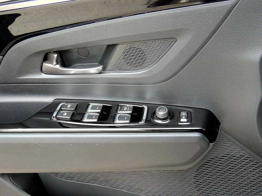 KGM KORANDO — photo 11