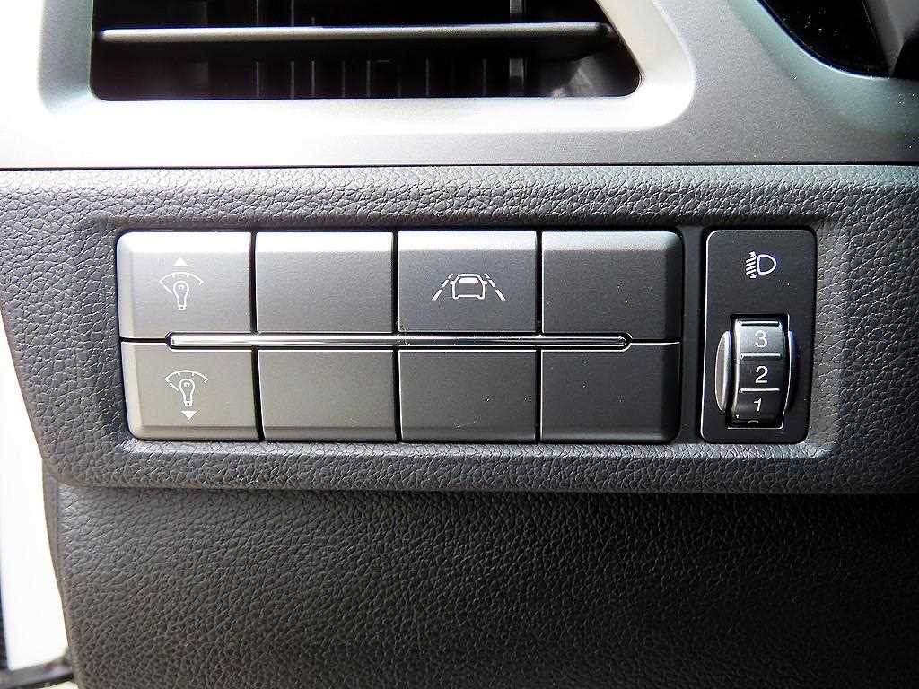 KGM KORANDO — photo 12
