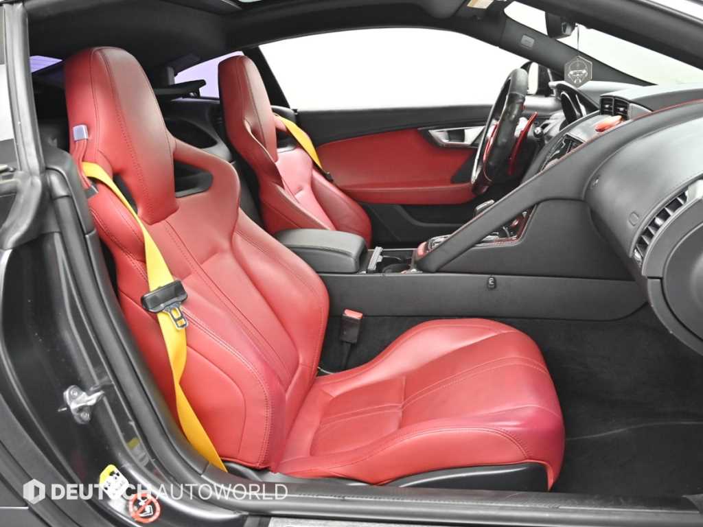Jaguar F-TYPE — photo 10