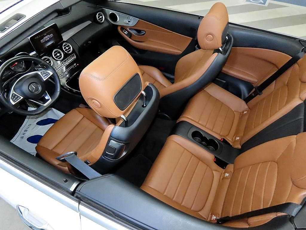 Mercedes-Benz C-Class — photo 10