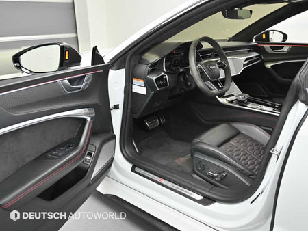 Audi RS7 — photo 11