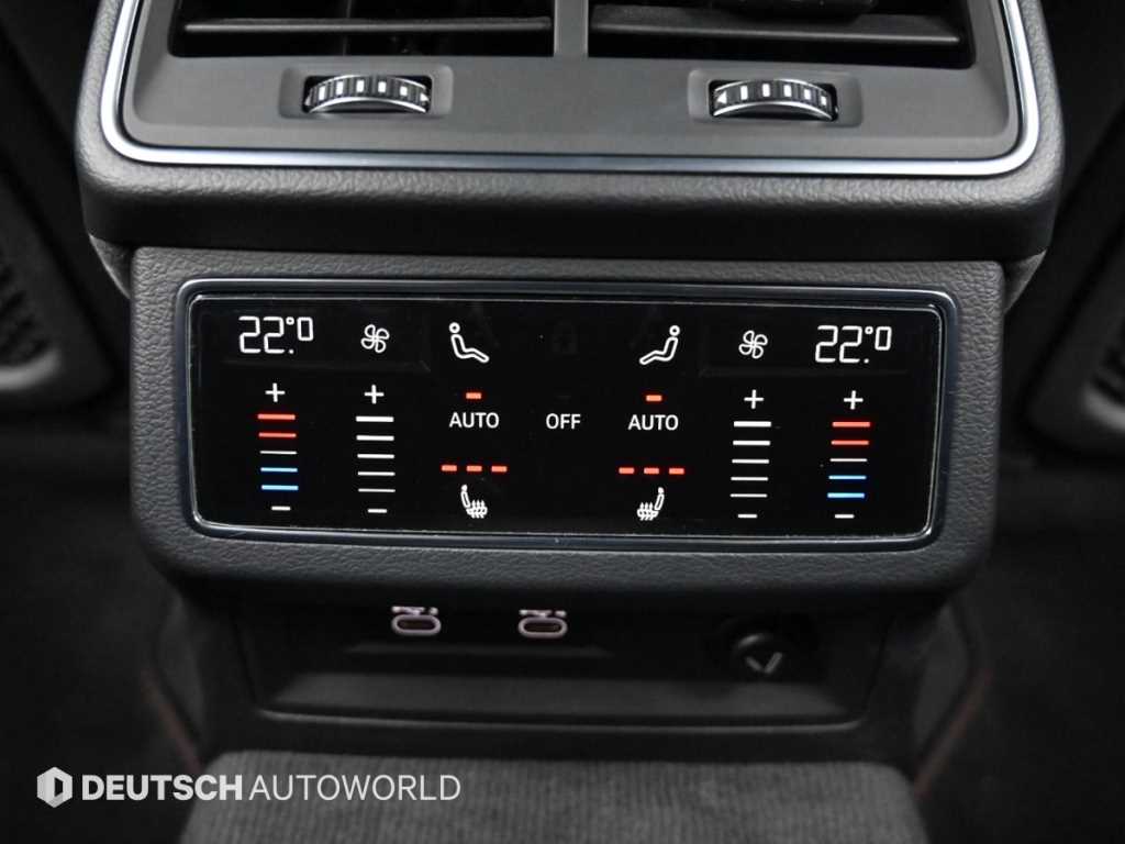 Audi RS7 — photo 16