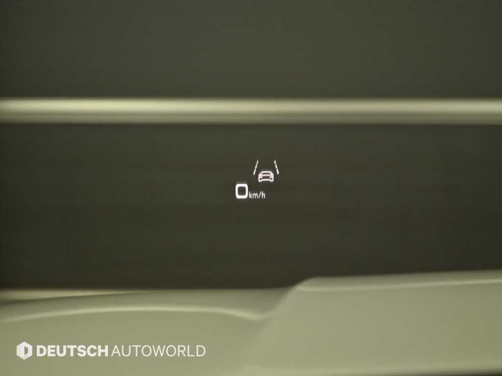 Audi RS7 — photo 17