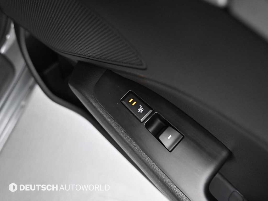 Hyundai Avante — photo 16