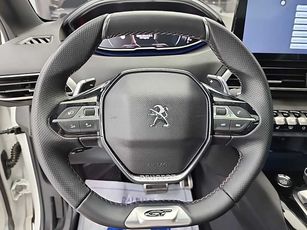 Peugeot 5008 — photo 09