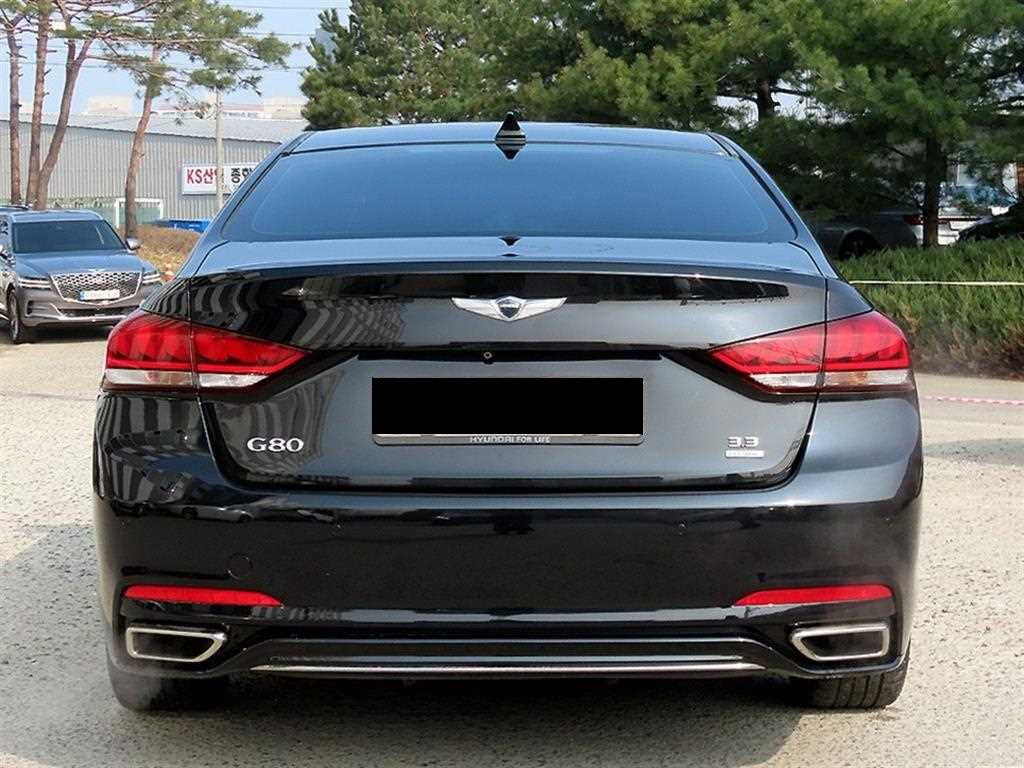 Genesis G80 — photo 04