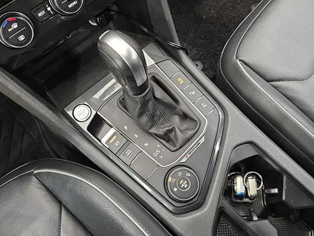 Volkswagen Tiguan — photo 08