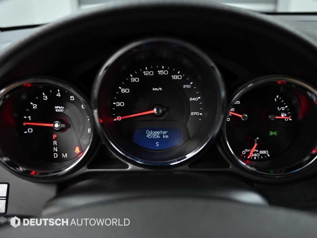 Cadillac CTS — photo 08