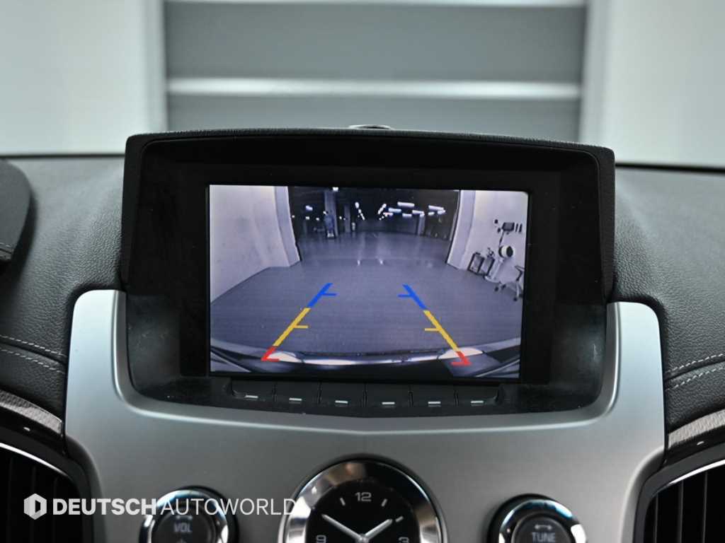 Cadillac CTS — photo 15