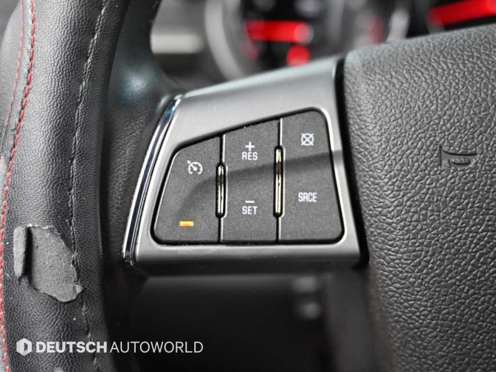 Cadillac CTS — photo 16