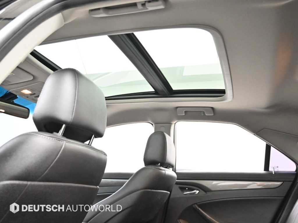 Cadillac CTS — photo 18