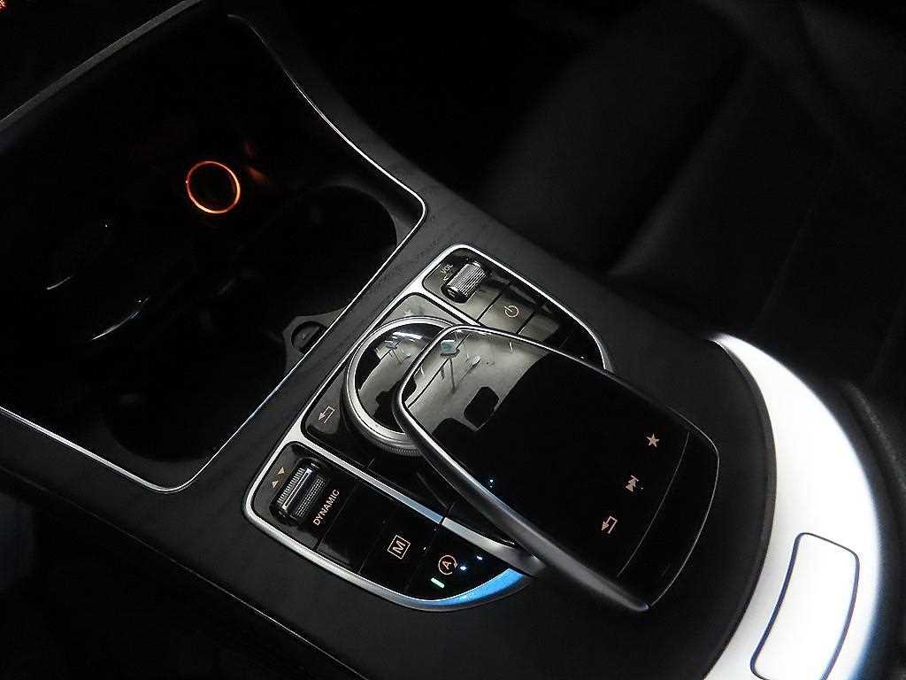 Mercedes-Benz GLC-Class — photo 13