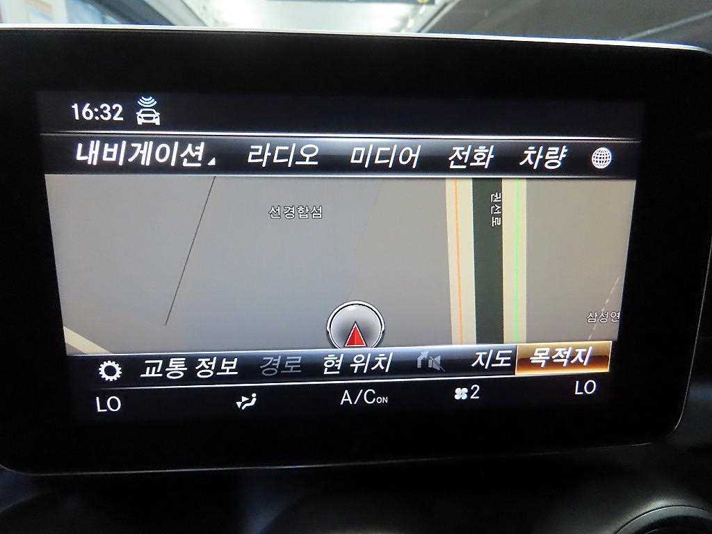 Mercedes-Benz GLC-Class — photo 15
