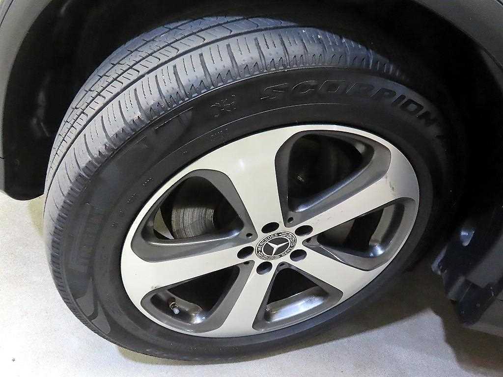 Mercedes-Benz GLC-Class — photo 20