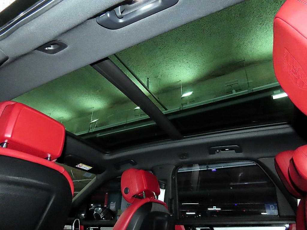 Porsche Cayenne — photo 15
