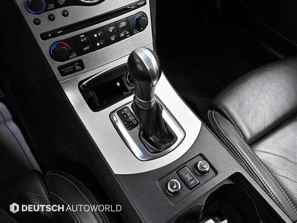 Infiniti G — photo 09