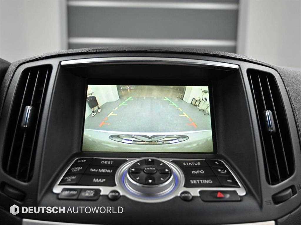 Infiniti G — photo 15