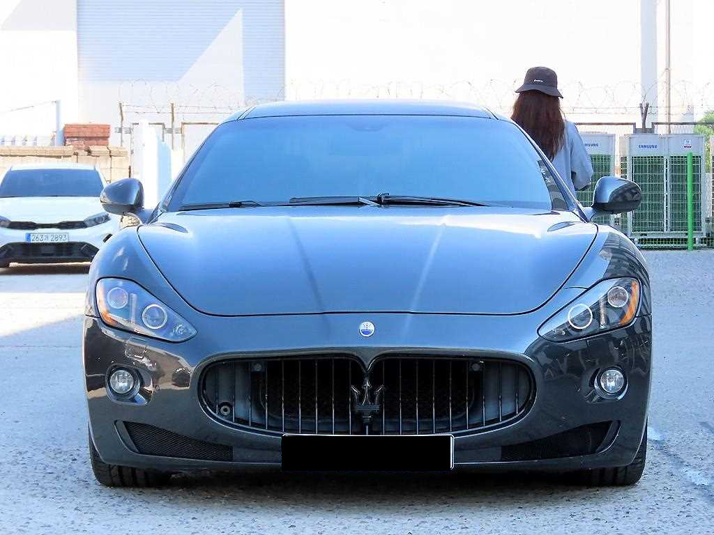 Maserati GranTurismo — photo 01