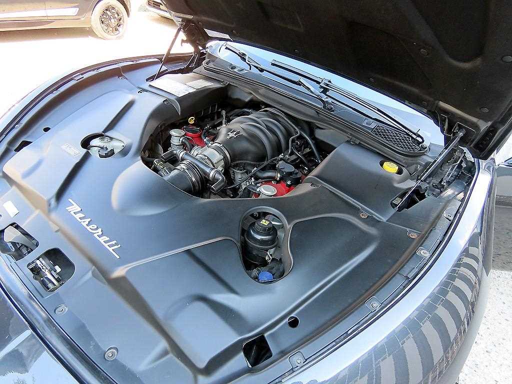 Maserati GranTurismo — photo 17